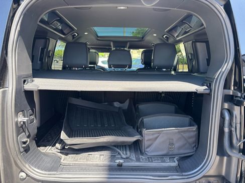 Used 2024 Land Rover Defender 110 V8 image 18