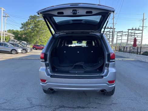 Used 2015 Jeep Grand Cherokee Altitude AWD/4WD image 13