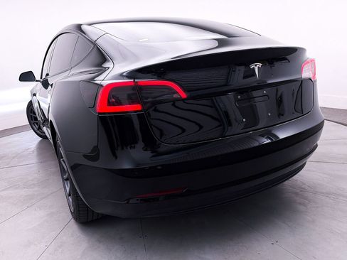 Used 2018 Tesla Model 3 Long Range image 8