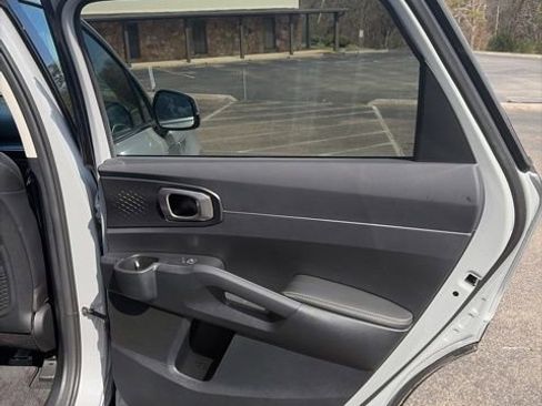 Used 2025 Kia Sorento S w/ Panoramic Sunroof Package image 20
