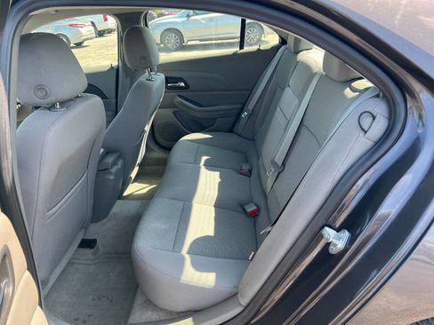 Used 2013 Chevrolet Malibu LS w/ Protection Package FWD image 12