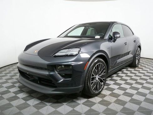 New 2026 Porsche Macan 4S Electric image 1