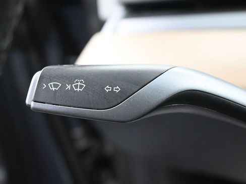 Used 2021 Tesla Model 3 Standard Range Plus image 25