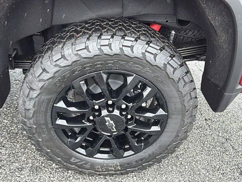 New 2026 Chevrolet Silverado 2500 LTZ w/ Trail Boss Package AWD/4WD image 9