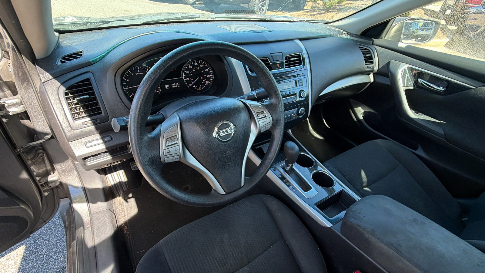 Used 2014 Nissan Altima 2.5 S w/ Sport Value Package FWD image 24