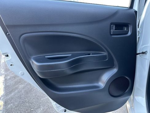 Used 2017 Mitsubishi Mirage ES image 13