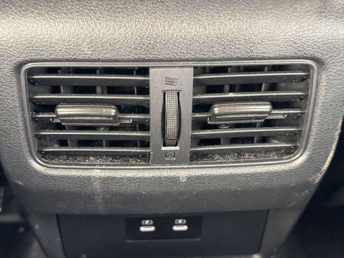 Used 2025 Nissan Rogue SV image 20