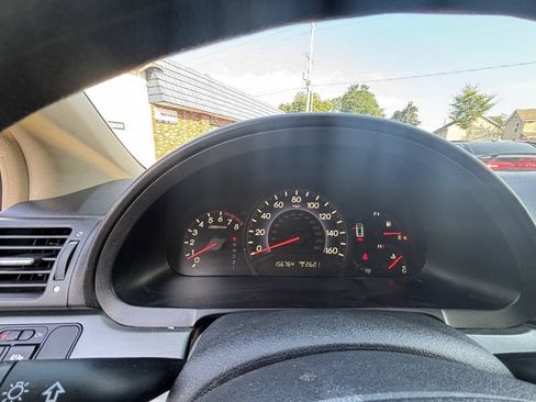 Used 2005 Honda Odyssey EX-L image 42