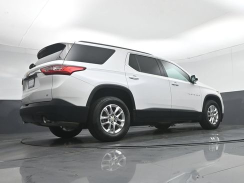 Used 2019 Chevrolet Traverse LT AWD/4WD image 65