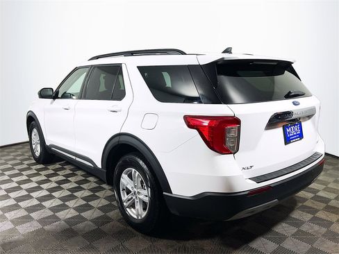 Used 2024 Ford Explorer XLT w/ Equipment Group 202A image 6