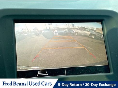 Used 2022 Chevrolet Equinox LT w/ Driver Convenience Package image 14