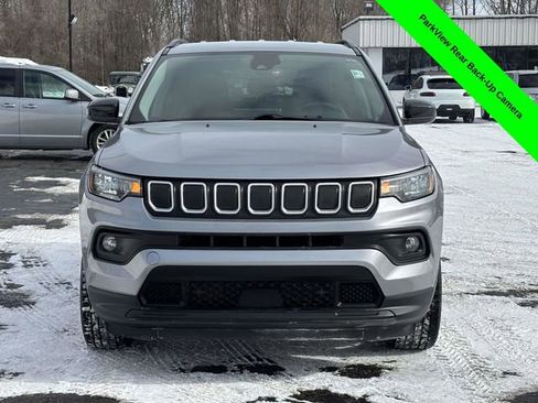 Used 2022 Jeep Compass Latitude image 30