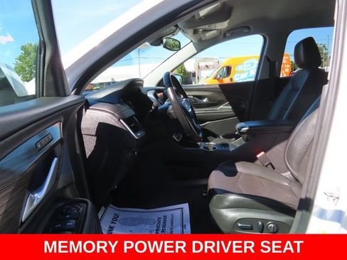 Used 2024 GMC Terrain SLT AWD/4WD image 17