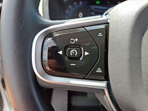 Used 2024 Volvo XC90 B6 Plus w/ Protection Package image 22