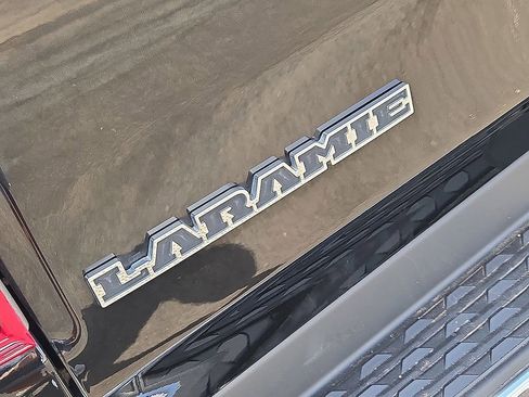 Used 2024 RAM 1500 Laramie AWD/4WD image 13