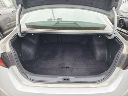 Used 2022 Nissan Altima 2.5 S FWD image 10