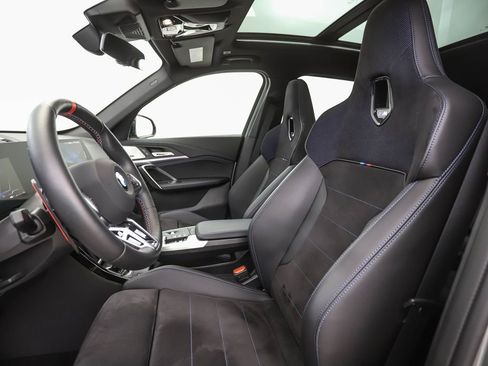 Certified 2025 BMW X1 M35i w/ Premium Package image 11