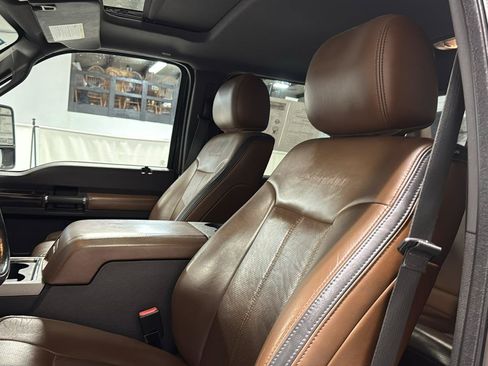 Used 2015 Ford F250 Platinum AWD/4WD image 24