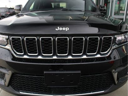 New 2025 Jeep Grand Cherokee Laredo X w/ Luxury Tech Group I