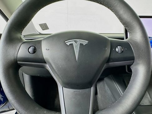 Used 2023 Tesla Model 3 Standard Range RWD image 47