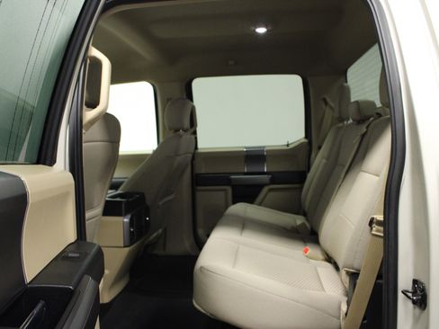 Used 2018 Ford F150 XLT w/ Equipment Group 302A Luxury image 13