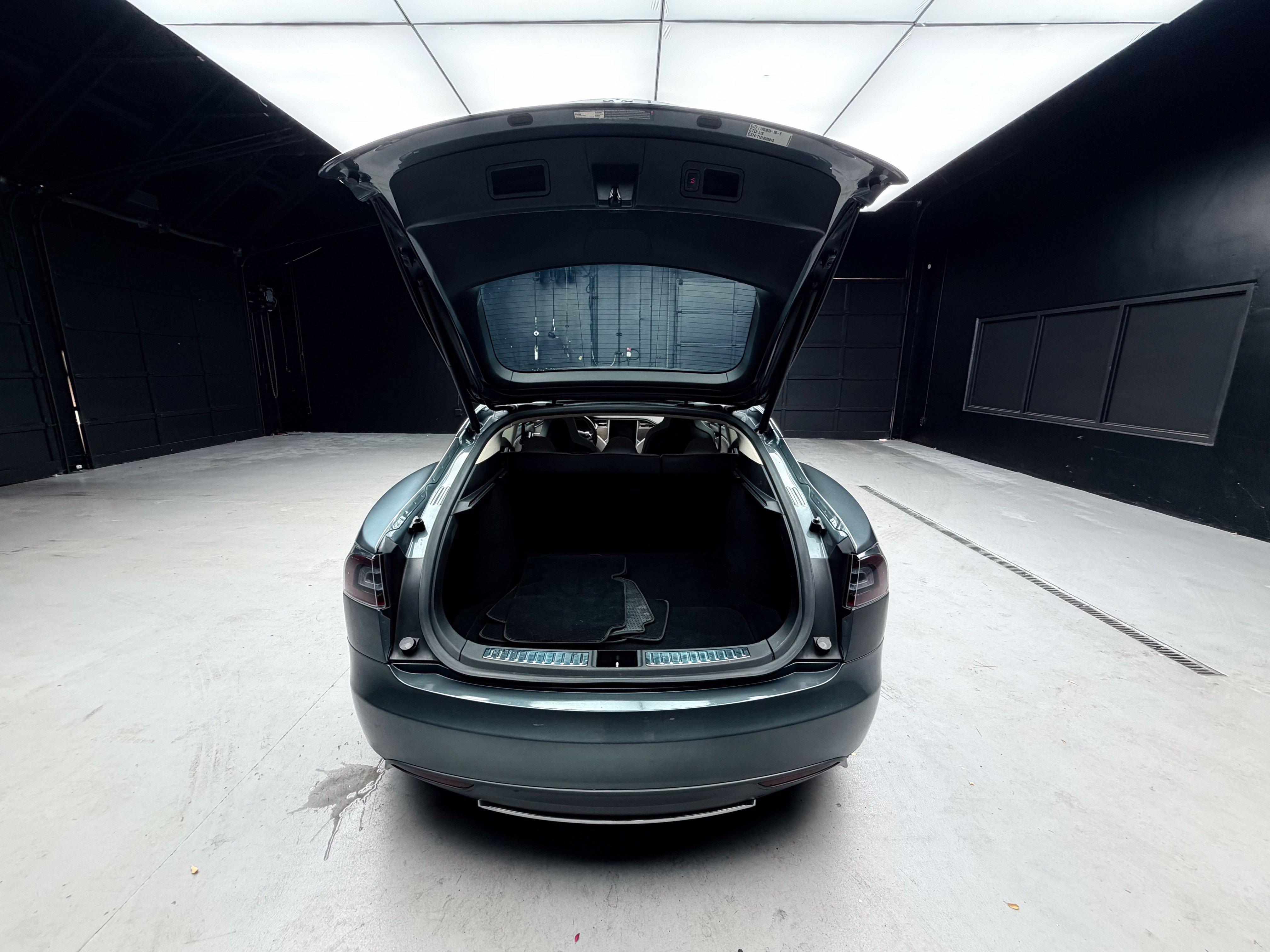 Used 2013 Tesla Model S RWD image 36