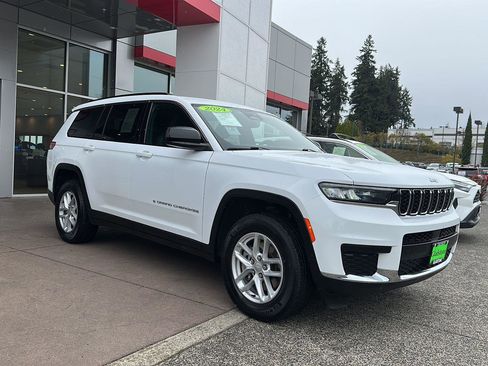 Used 2024 Jeep Grand Cherokee L Laredo AWD/4WD image 1