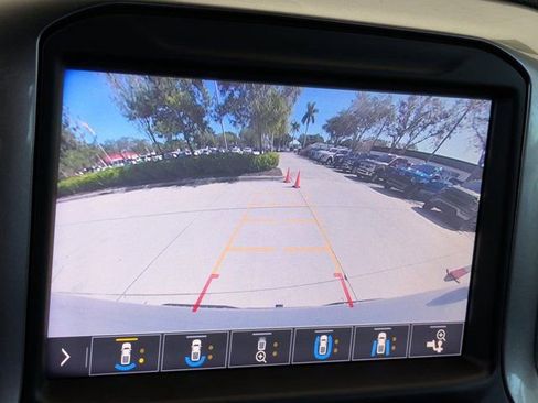 Used 2019 Chevrolet Silverado 1500 LTZ image 27