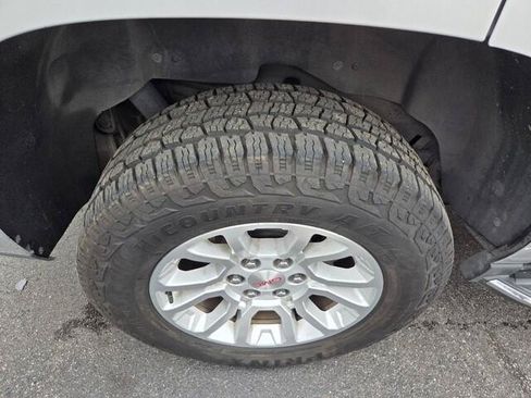 Used 2017 GMC Yukon SLT RWD image 23