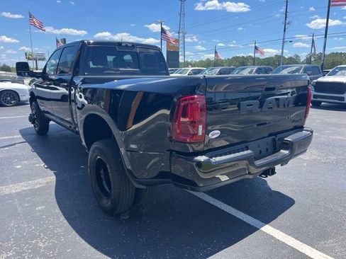 New 2026 RAM 3500 Big Horn AWD/4WD image 22
