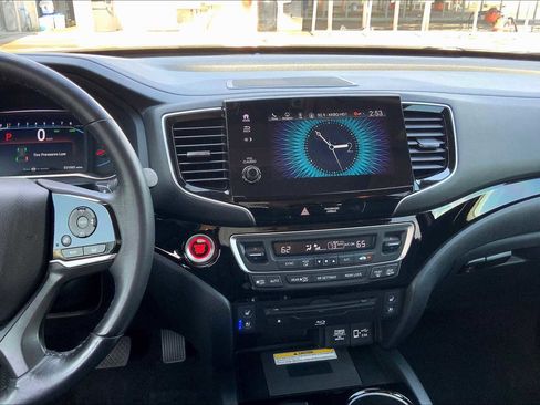 Used 2022 Honda Pilot Elite image 11