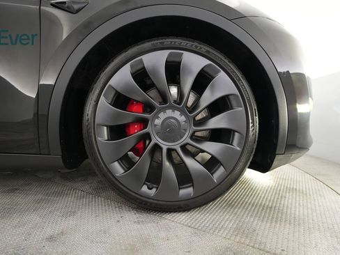 Used 2022 Tesla Model Y Performance AWD/4WD image 19
