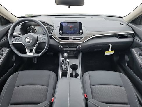 New 2026 Nissan Altima 2.5 SV FWD image 9