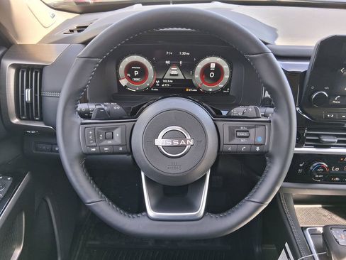 New 2026 Nissan Pathfinder Platinum w/ Cargo Package AWD/4WD image 12