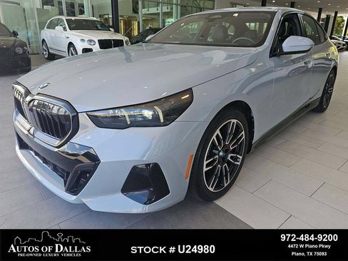 Used 2025 BMW 530i w/ M Sport Package RWD image 1