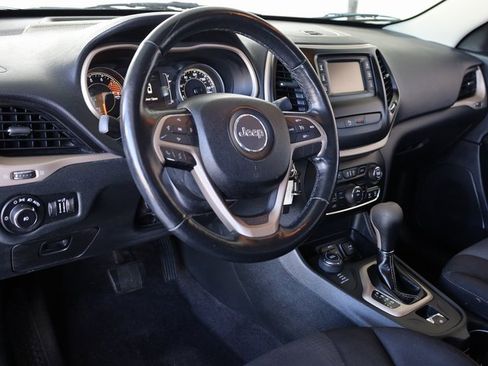 Used 2016 Jeep Cherokee Latitude w/ Safety/Convenience Group image 16