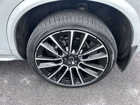 Used 2026 Volvo XC90 B6 Ultra w/ Lounge Package image 10