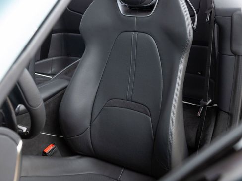Certified 2024 Ferrari Roma Spider RWD image 31