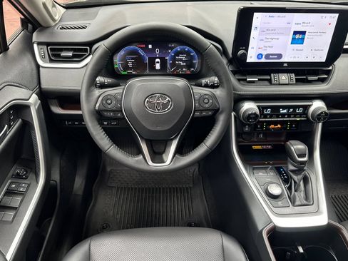 Used 2025 Toyota RAV4 Limited w/ Advanced Technology Package AWD/4WD image 19