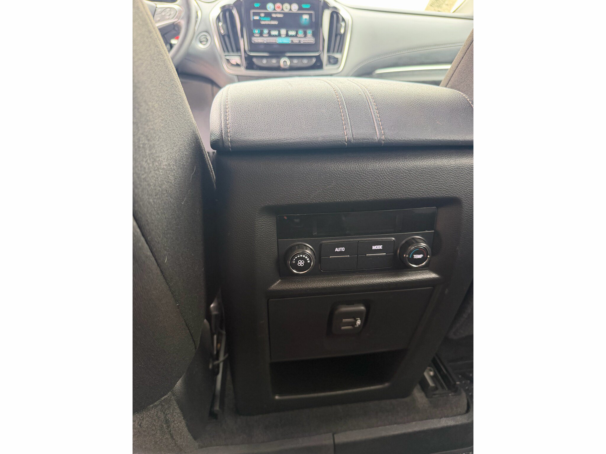 Used 2019 Chevrolet Traverse LT w/ LPO, Floor Liner Package AWD/4WD image 12