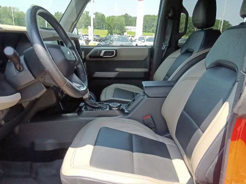Used 2023 Ford Bronco Wildtrak AWD/4WD image 14