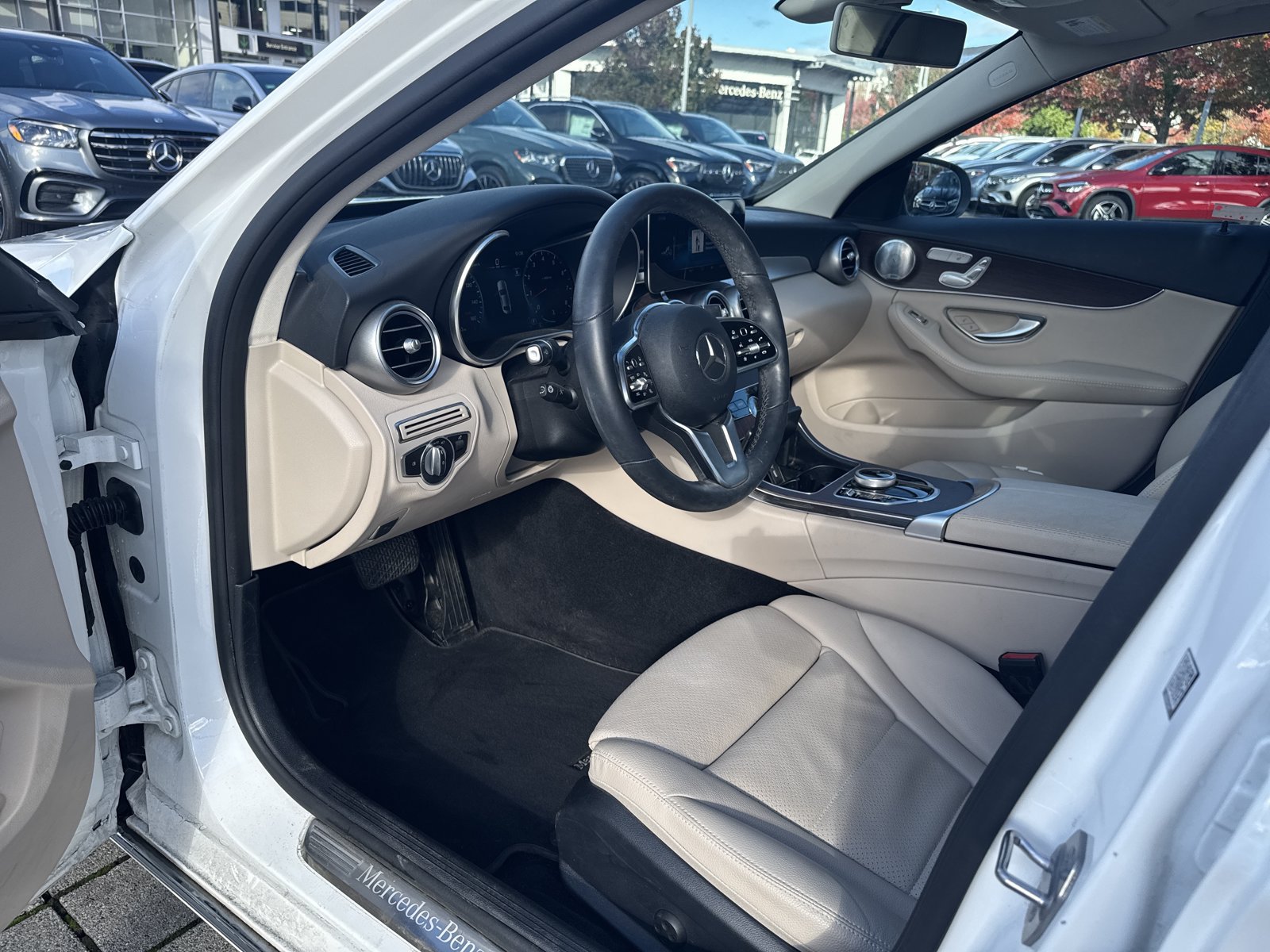 Used 2020 Mercedes-Benz C 300 4MATIC Sedan image 16