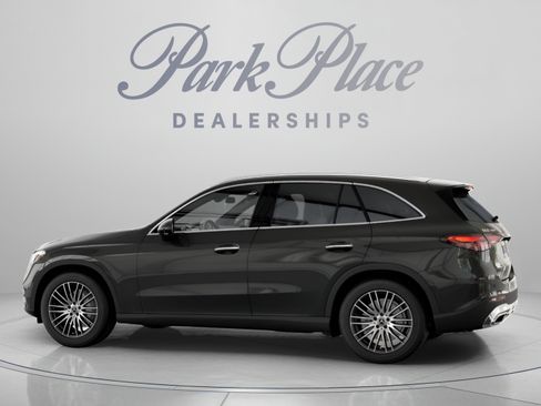 Used 2026 Mercedes-Benz GLC 300 4MATIC image 4