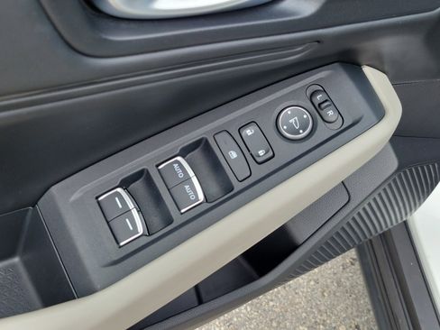 Used 2024 Honda Accord EX image 23