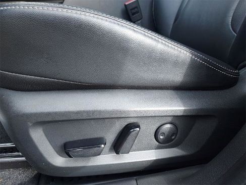 Certified 2022 Nissan Rogue SL w/ SL Premium Package image 18