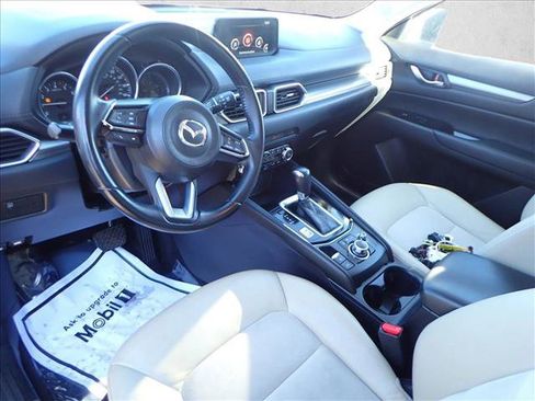 Used 2017 MAZDA CX-5 Touring image 9