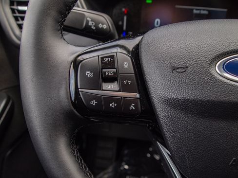 Used 2025 Ford Escape SE FWD image 22