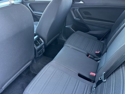 Used 2022 Volkswagen Tiguan S image 12