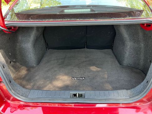 Used 2025 Nissan Versa SV image 27