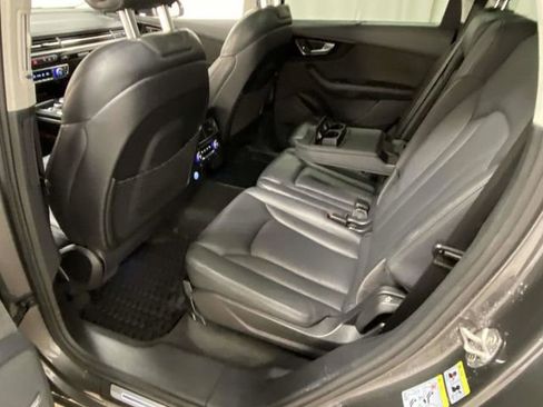 Used 2018 Audi Q7 3.0T Prestige image 9
